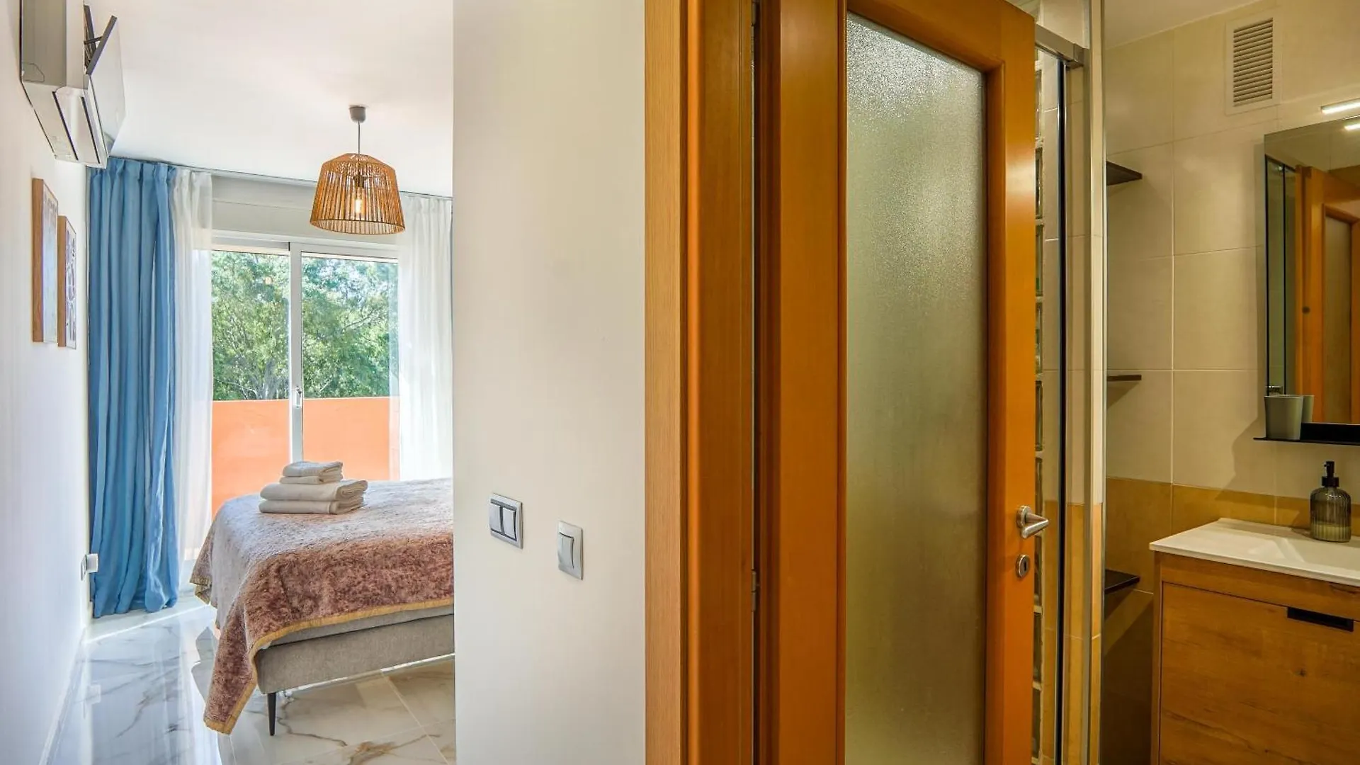 Newly Renovated Apartment Casares Costa
